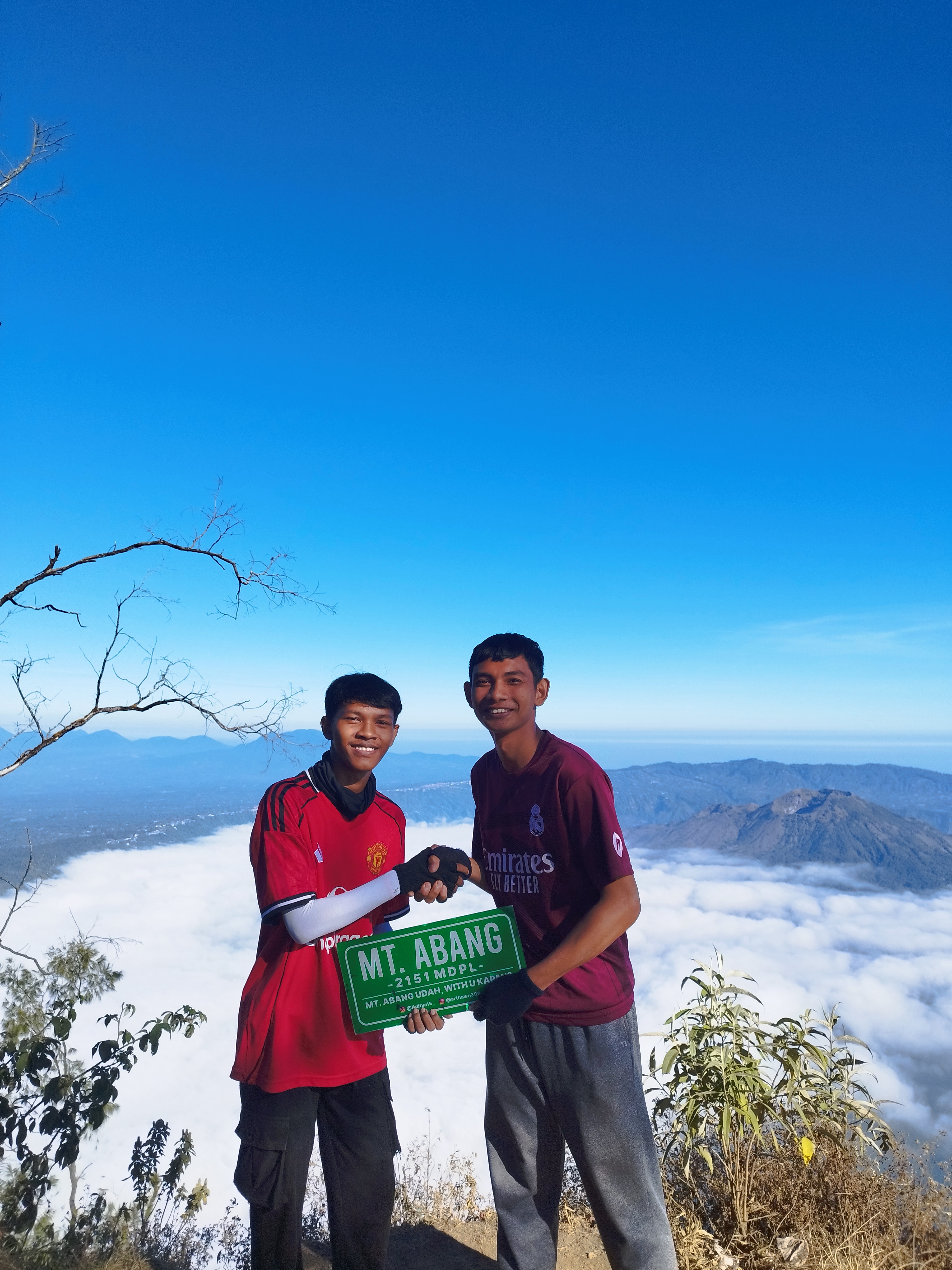 jalur pendakian Gunung Abang
